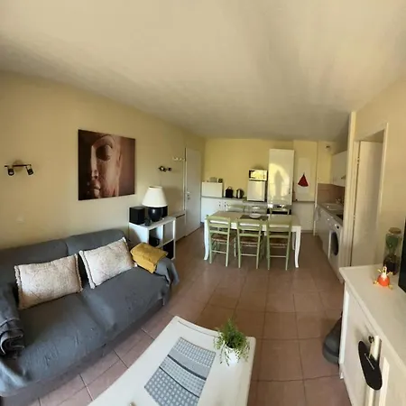 Apartament Boost Your Immo Rivages 885 *
